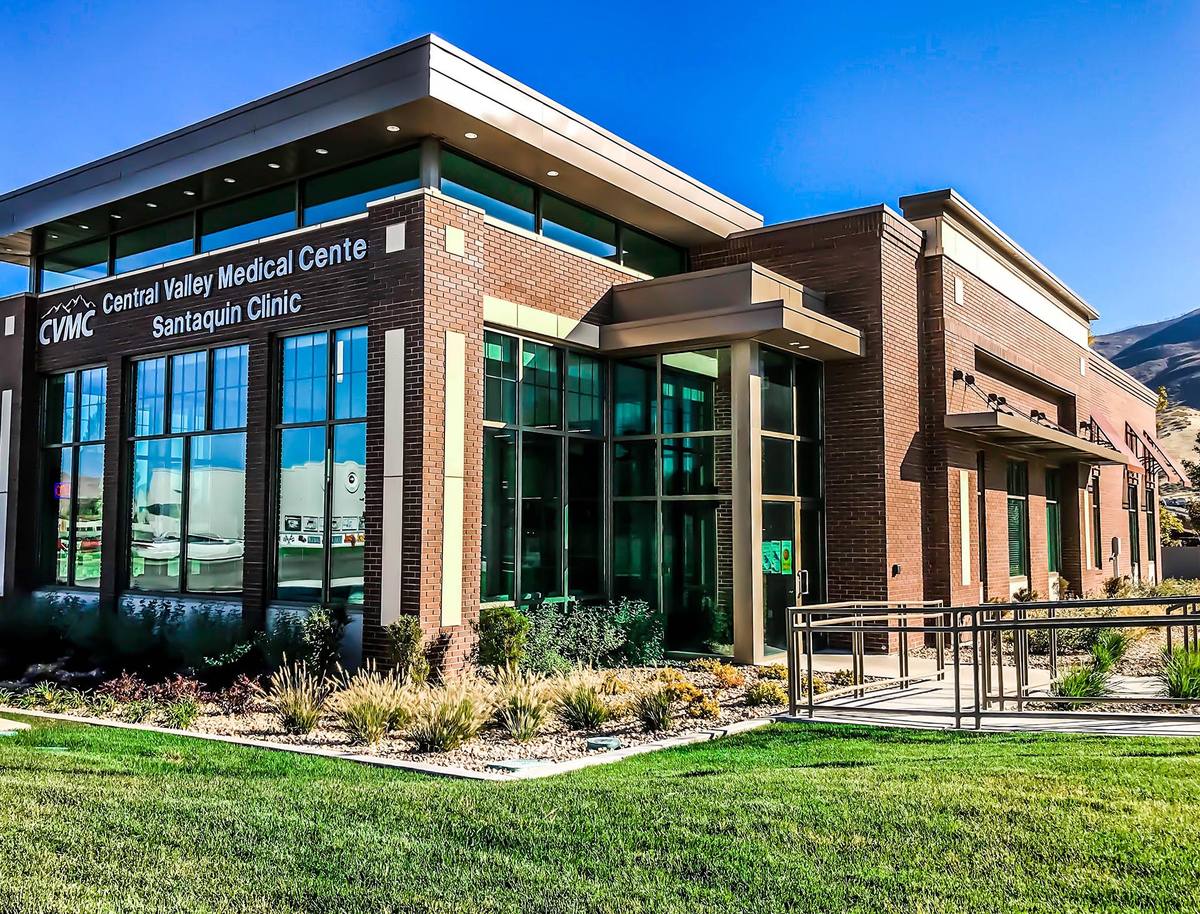 Architecture: WPA Architecture CVMC Santaquin Clinic, Santaquin, Utah — Red Brick Engineering MEP design (view 5)